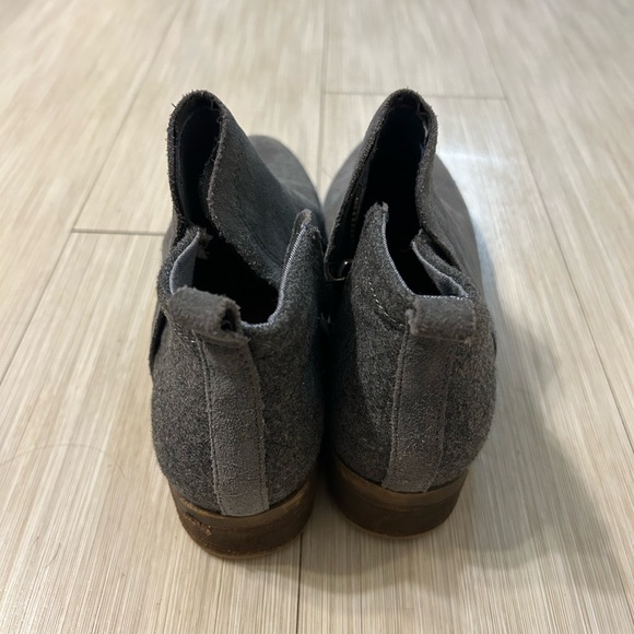 Toms Gray Suede Ankle Booties - Picture 4 of 11